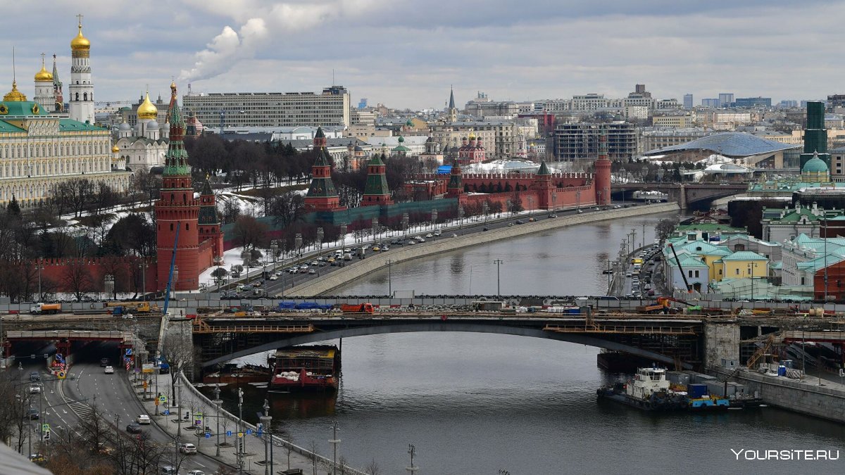 Кремль с большого каменного моста