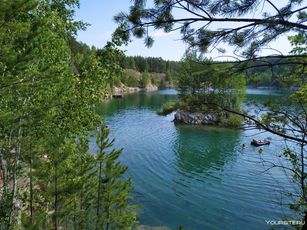 Мраморное озеро в Абрашино