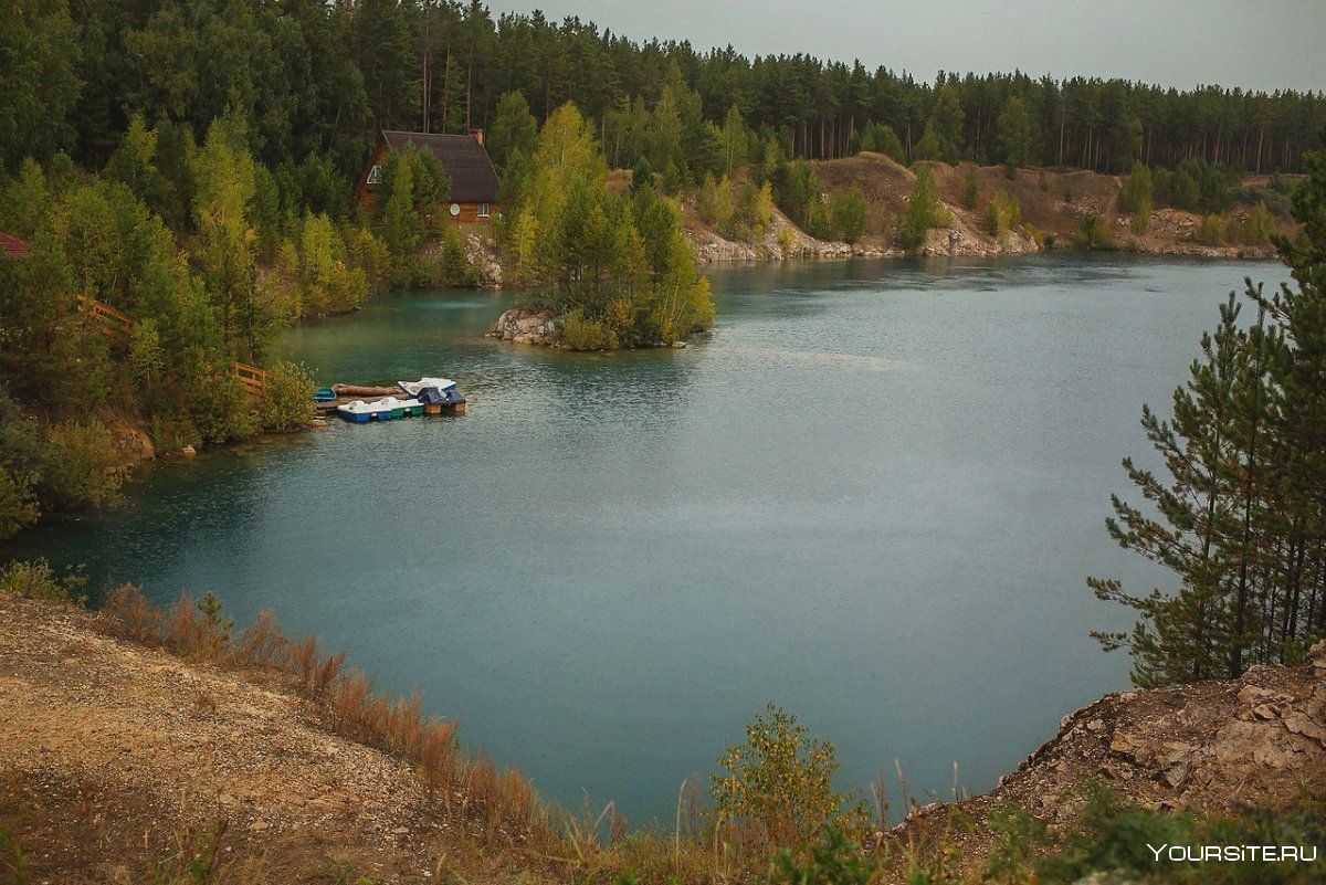 Мраморное озеро в Абрашино