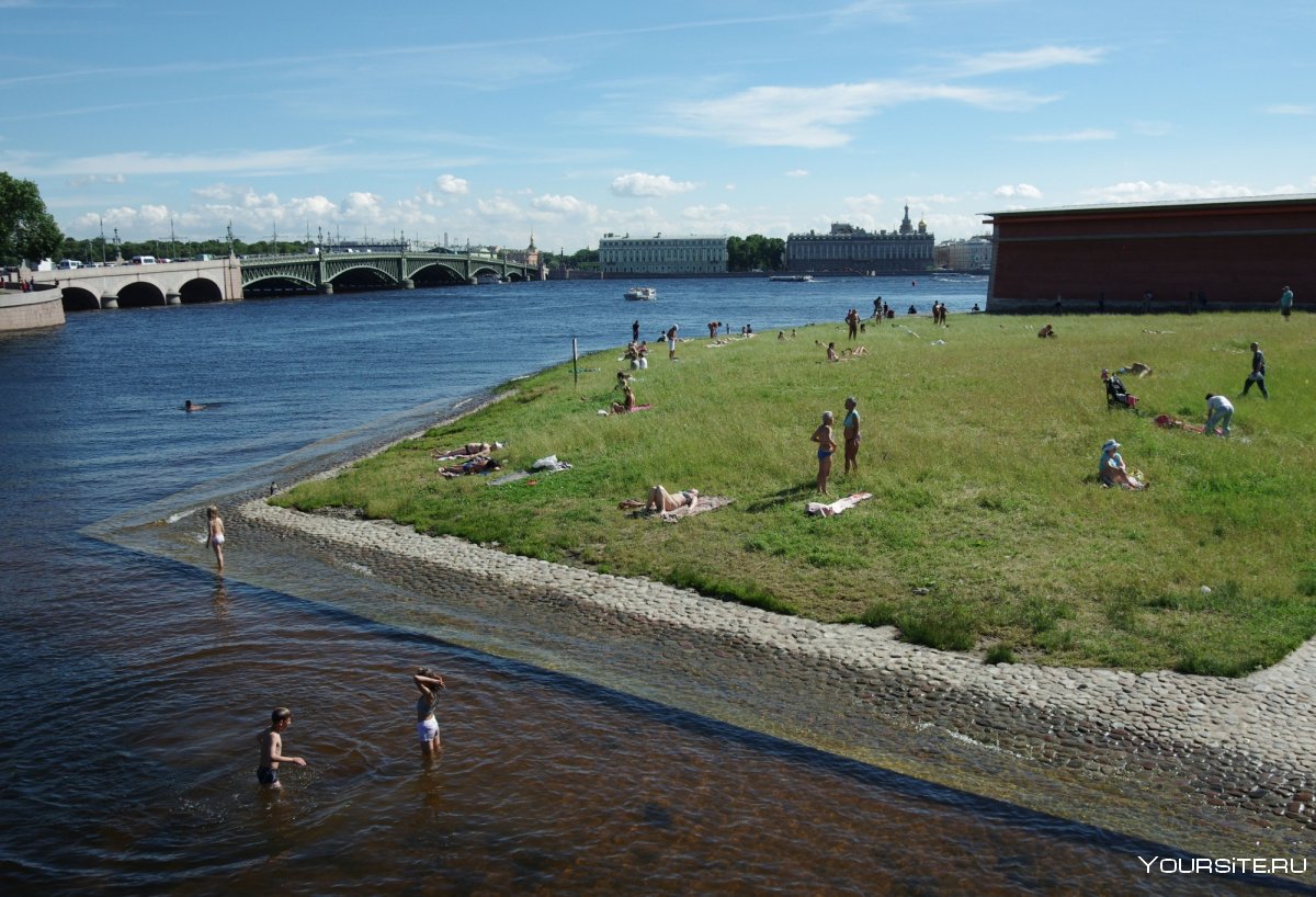 Пляж Петропавловской крепости