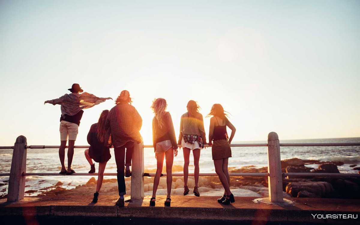 Путешествие с друзьями со спины