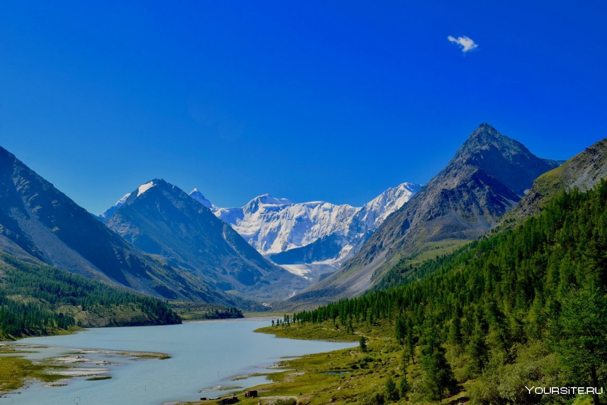 Гора Белуха, горный Алтай