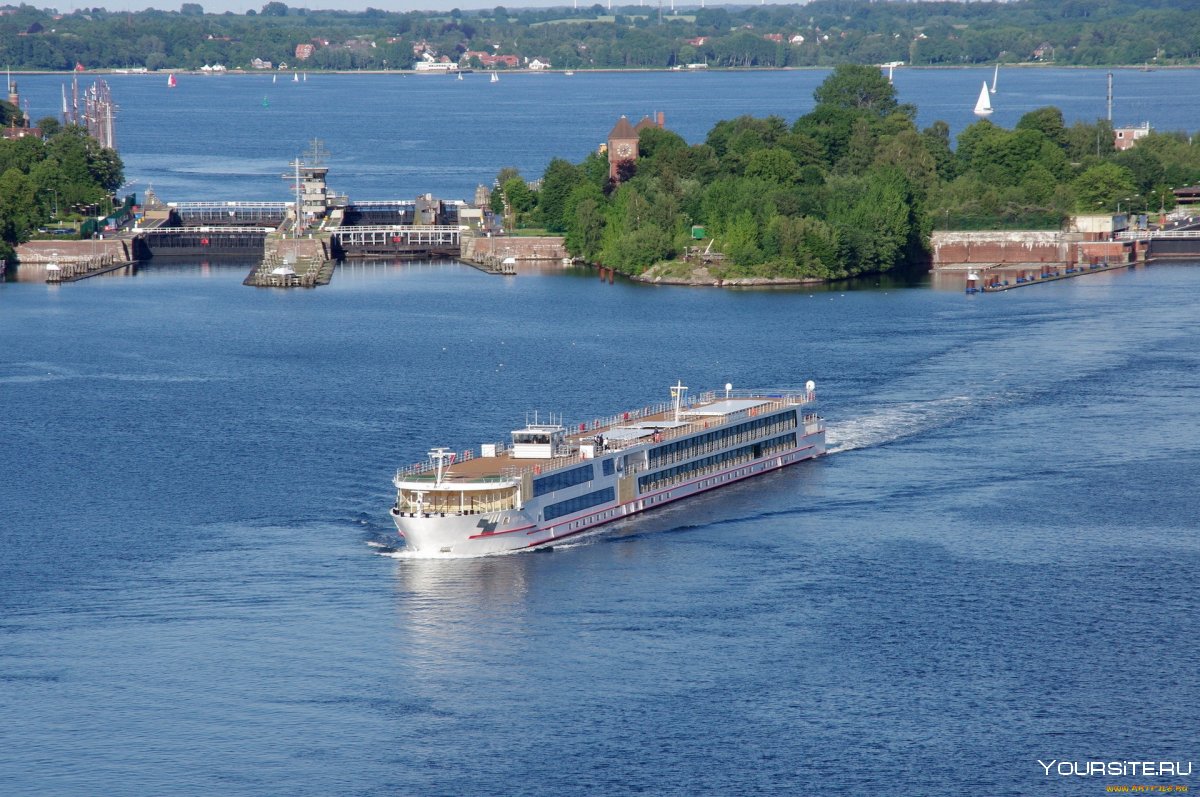 Волга река пароход