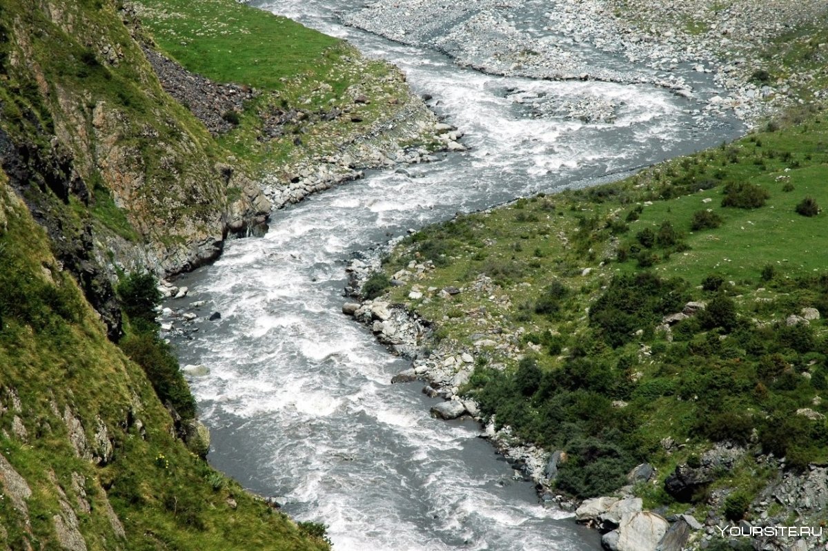Река Кубань в Высокогорье