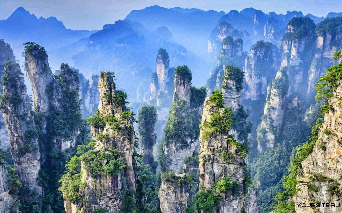 Национальный парк Чжанцзяцзе Китай цветные скалы