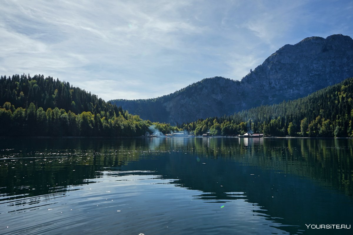 Гагра Абхазия природа озеро