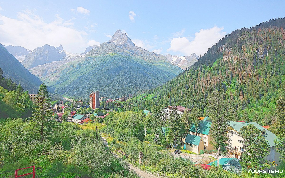 Сентинский храм Домбай