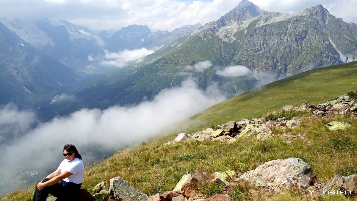 Поселок Домбай Карачаево Черкесская Республика