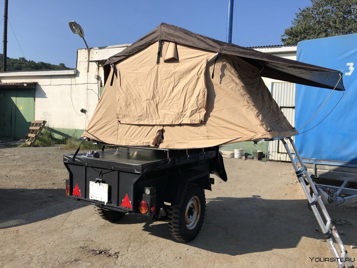 Палатка на автомобильном прицепе