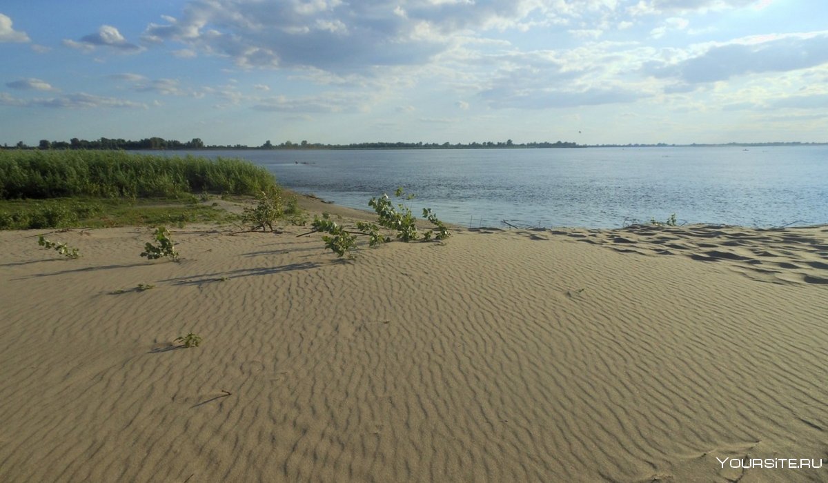 Пляж песчаный Теряево