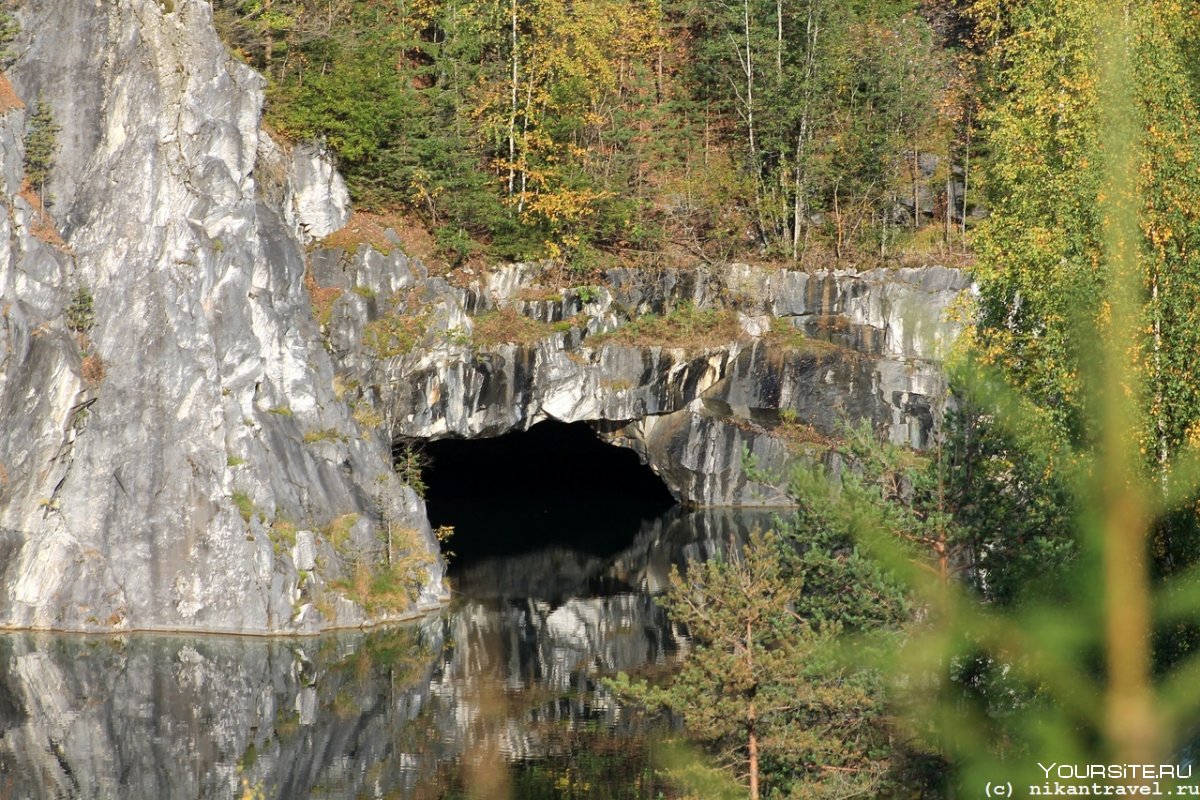 Мраморный рудник в Карелии