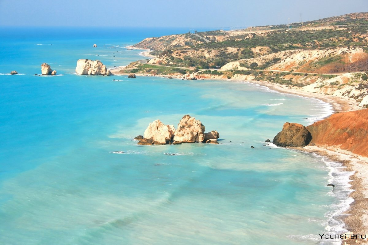 Кипр из дали моря