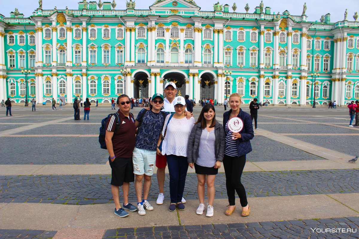 Очередь в Эрмитаж