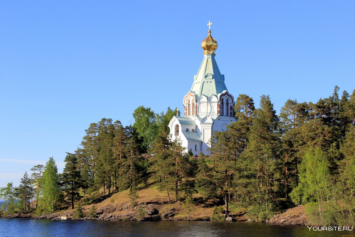 Староладожская крепость осень