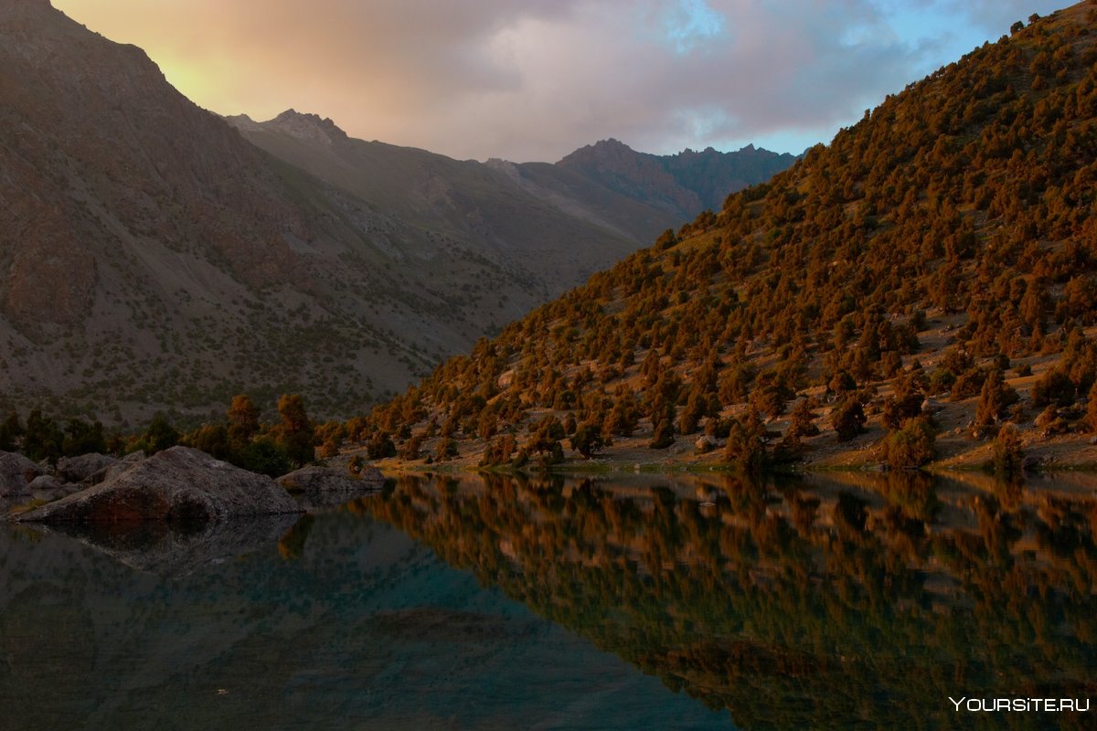 Алаудинские озера Таджикистан