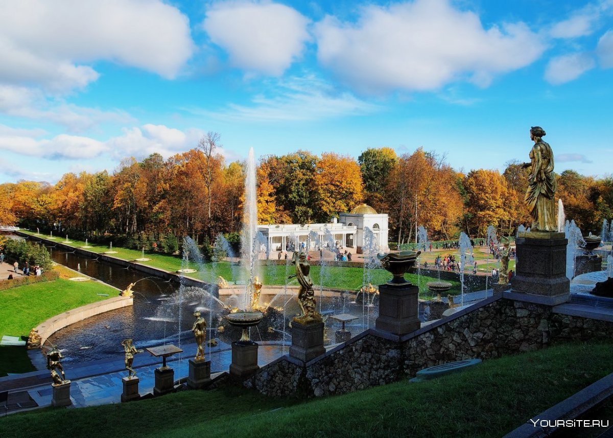 Монплезир Петергоф осень