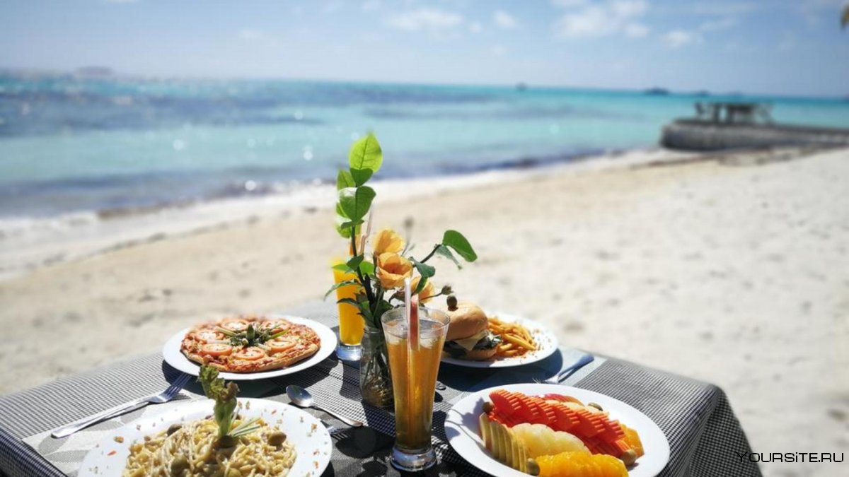 The Crown Beach Hotel Мальдивы