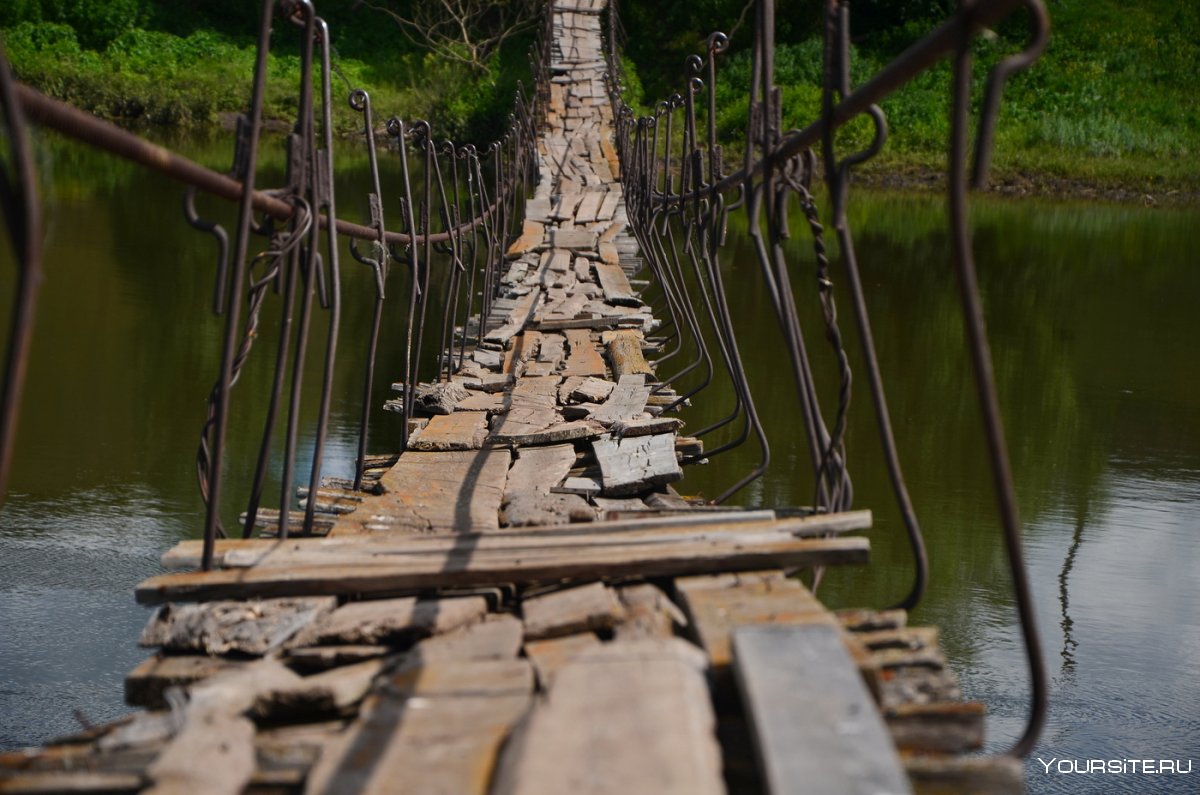 Деревянный автомобильный мост