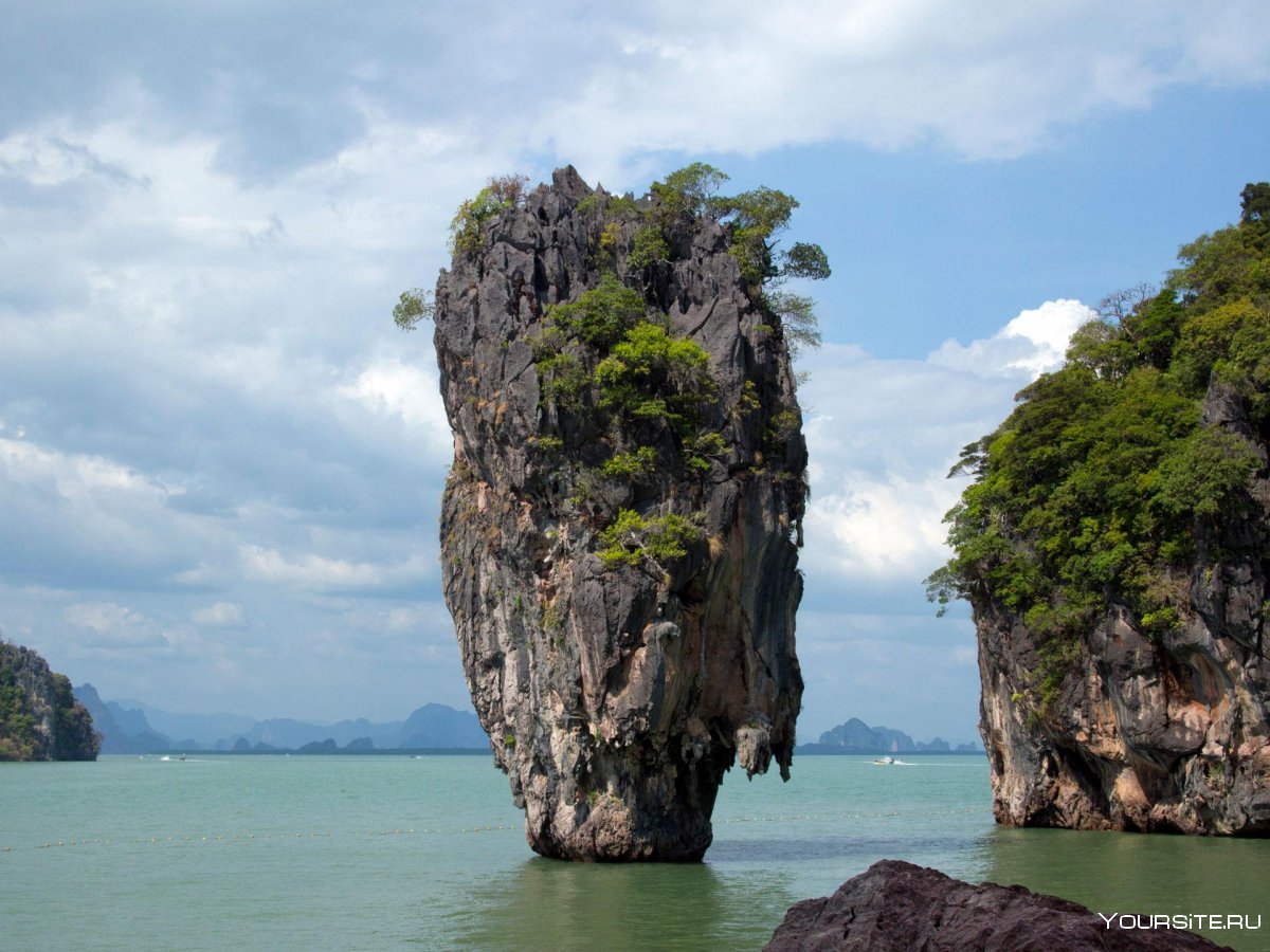Остров Тайланде грибовидная скала