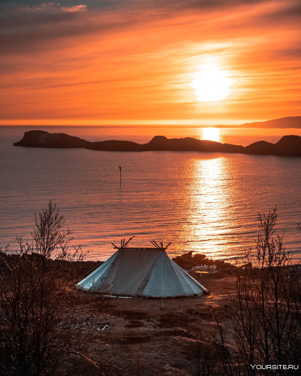 Рассвет в палатке