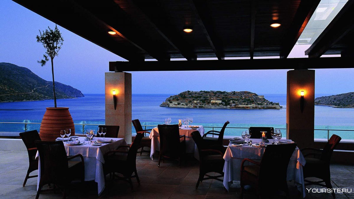 Ресторан на берегу океана