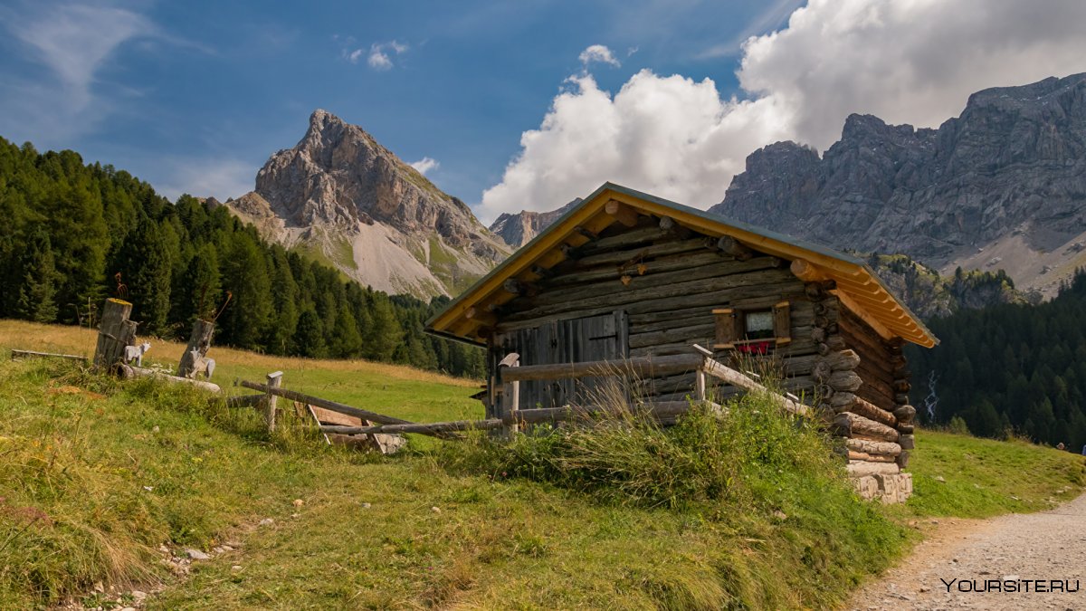Альпийская деревня в Альпах