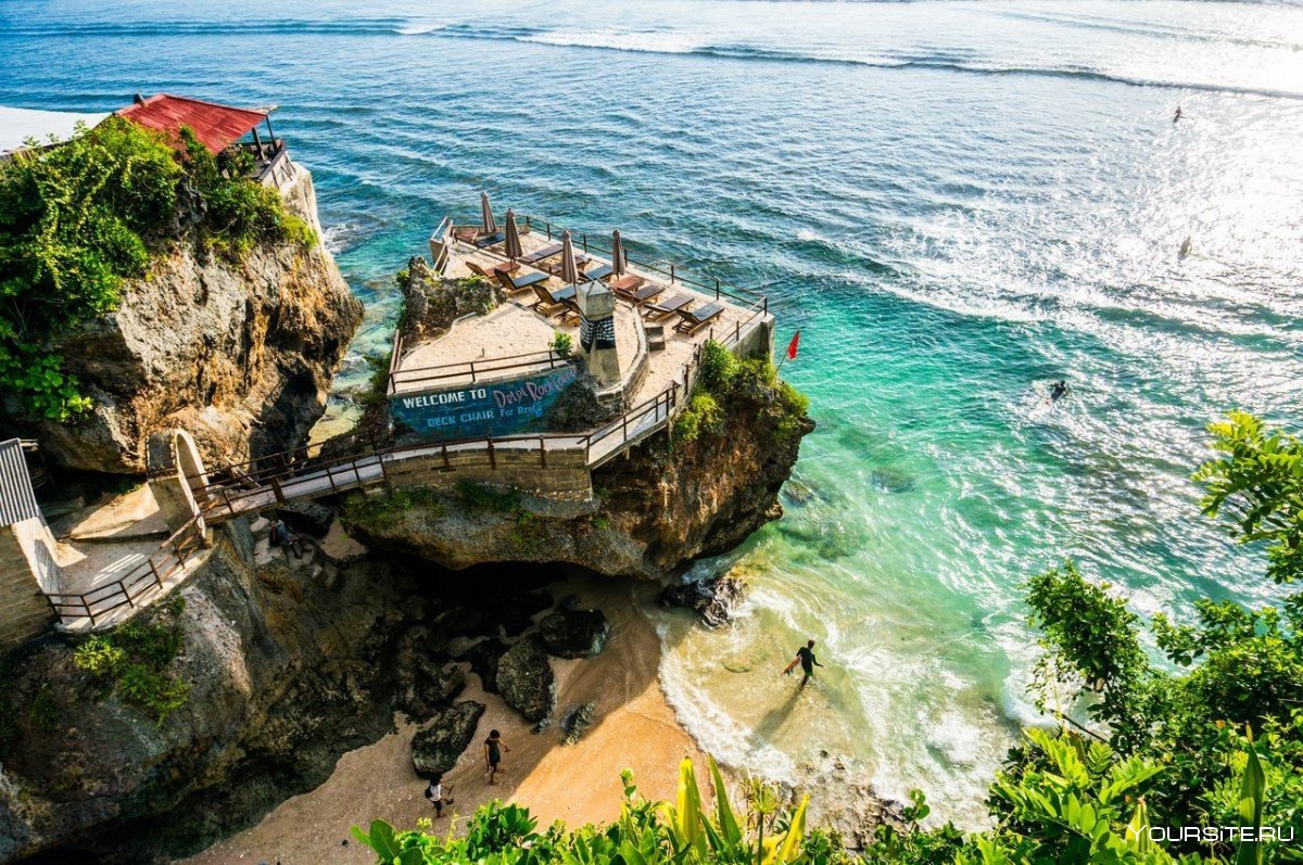 Пляж Сулубан (Бали, Индонезия)