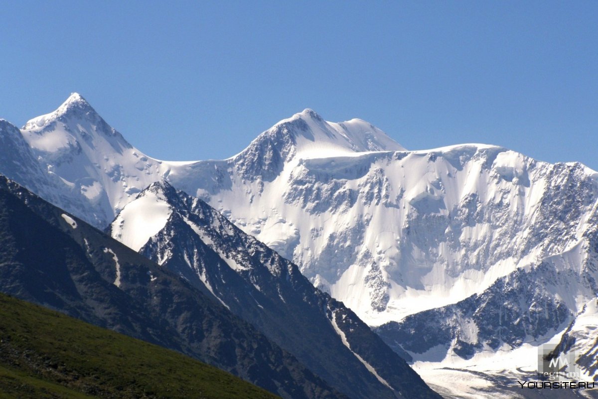 Алтай гора Белуха зимой