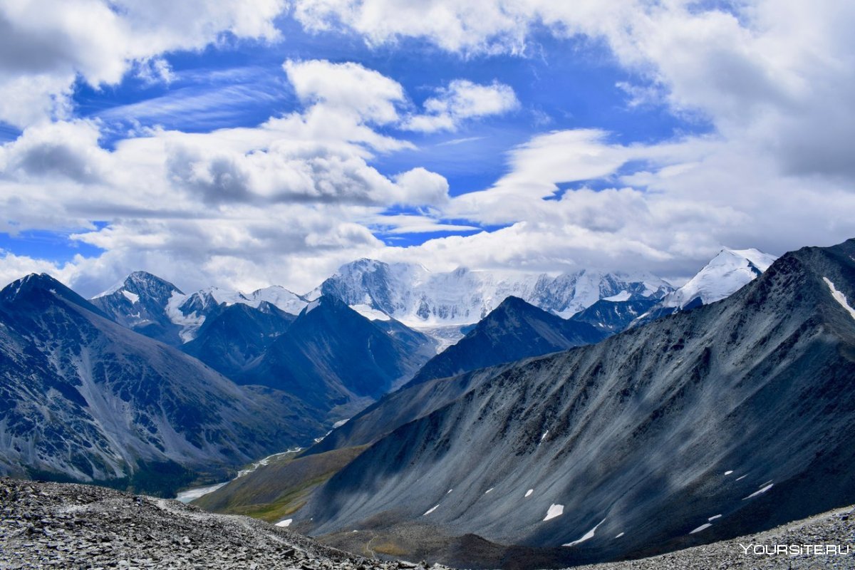 Алтайский край подножие горы Белухи