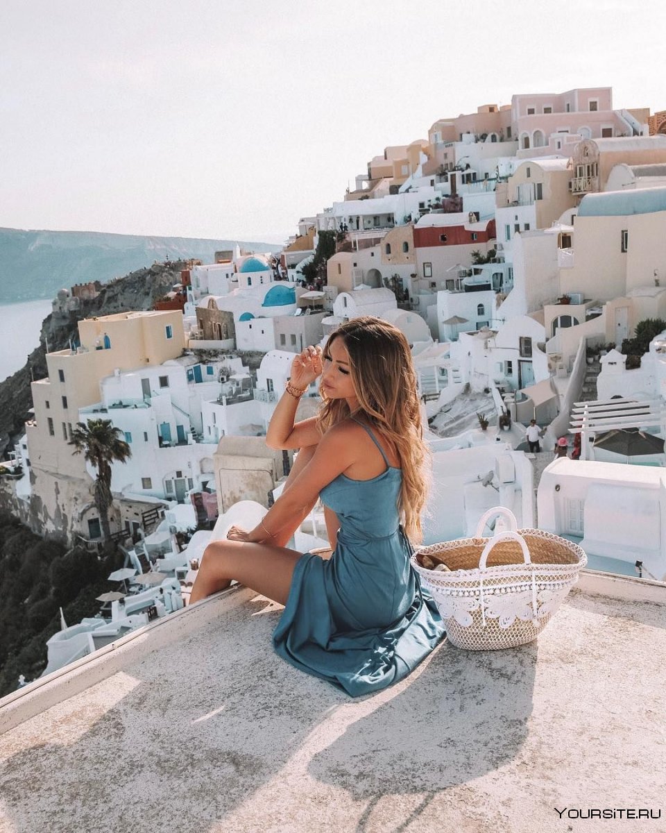 Санторини девушка