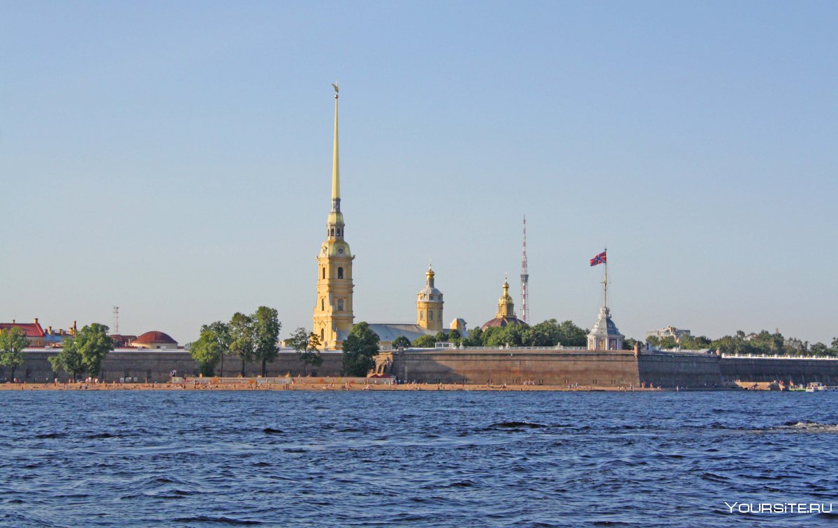 Петропавловская крепость в Санкт-Петербурге панорама