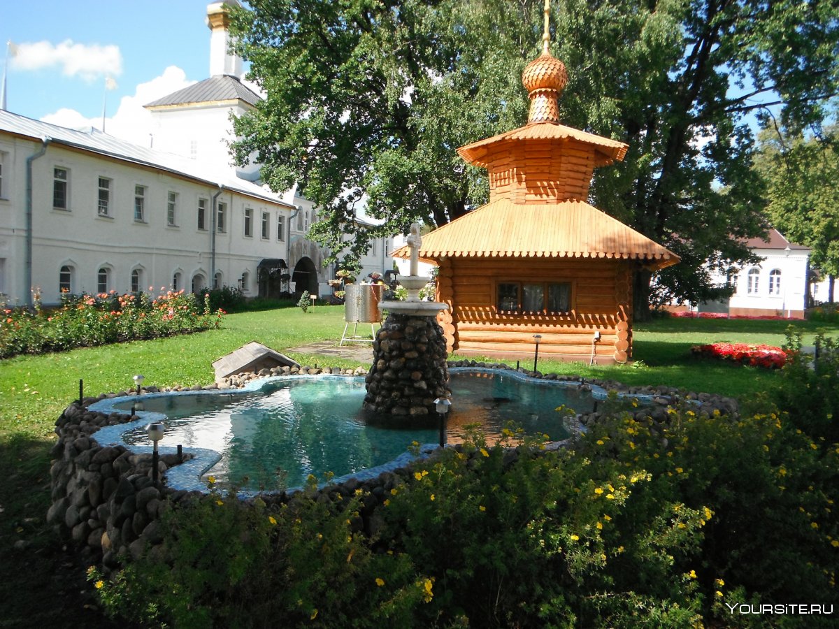 Подворье Толгского монастыря в селе Введенском Некрасовского района