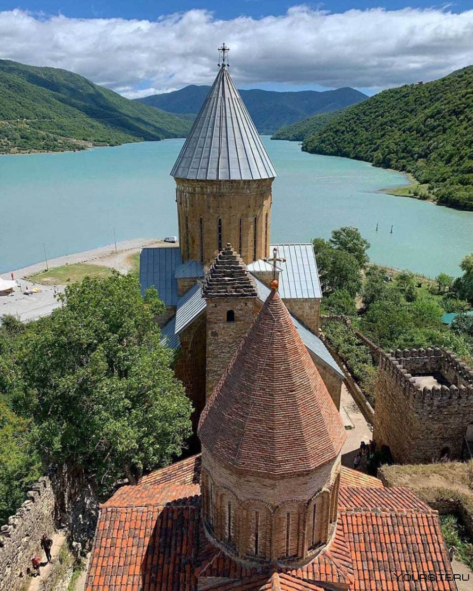 Ананури Грузия