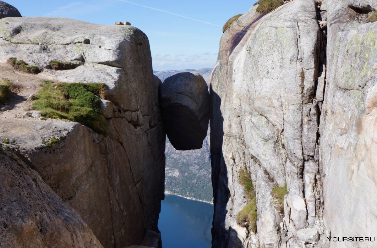 Камень Кьерагболтен Норвегия