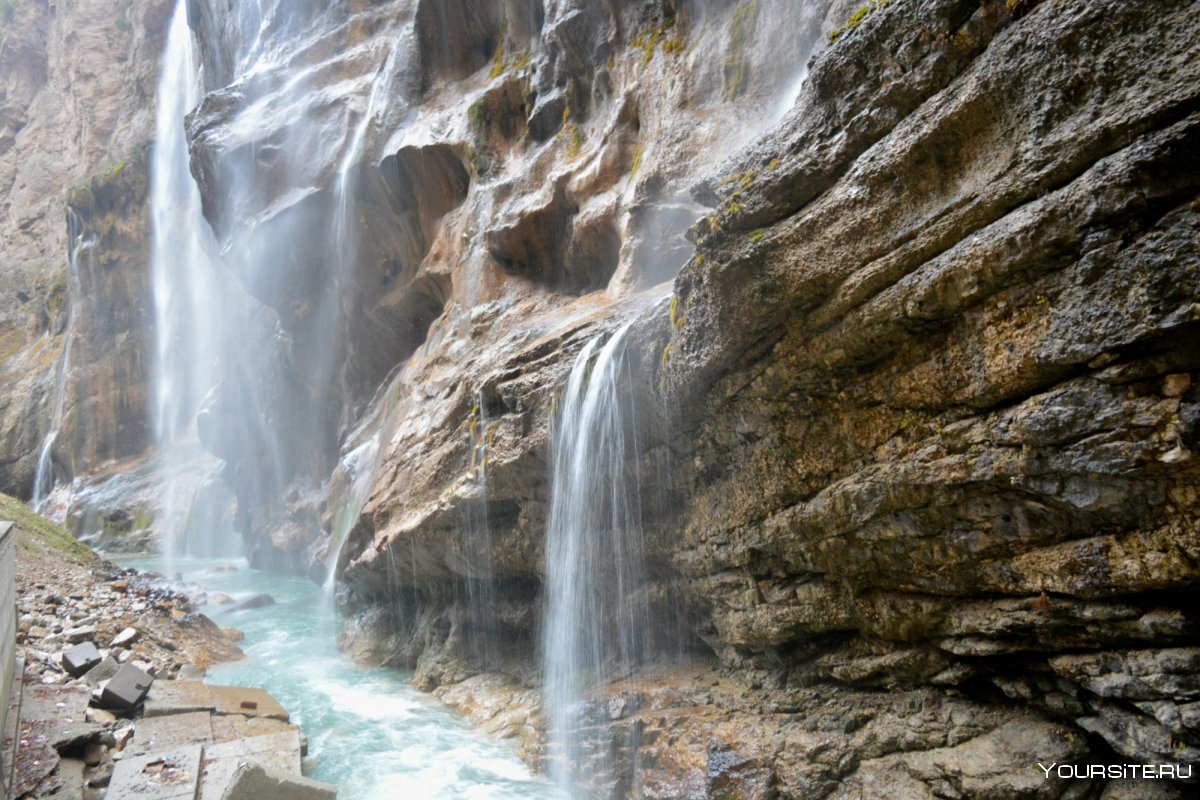 Чегемские водопады Кабардино-Балкария