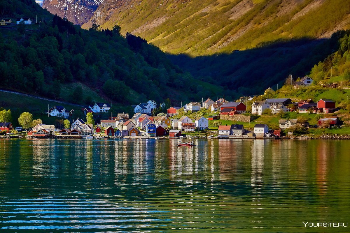 Аурланд -Фьорд, Норвегия...фото