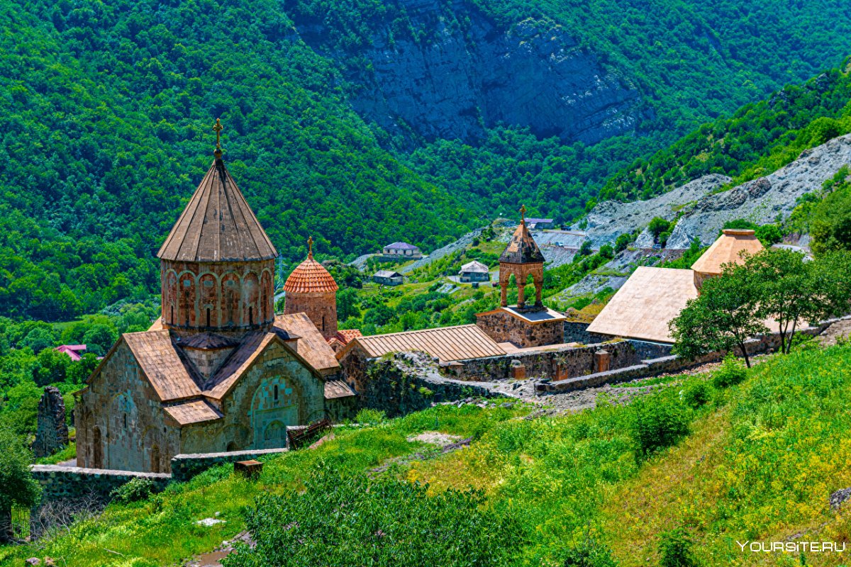 Монастырь Дадиванк Нагорный Карабах
