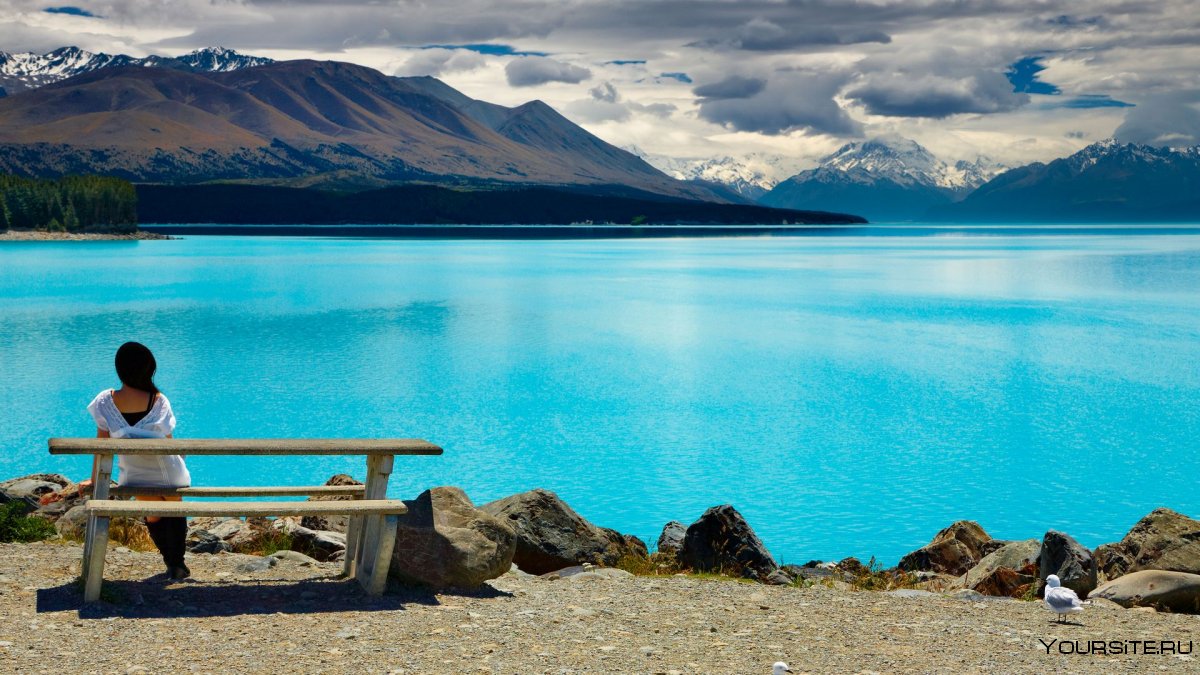 Голубое озеро (Rotomairewhenua) в новой Зеландии