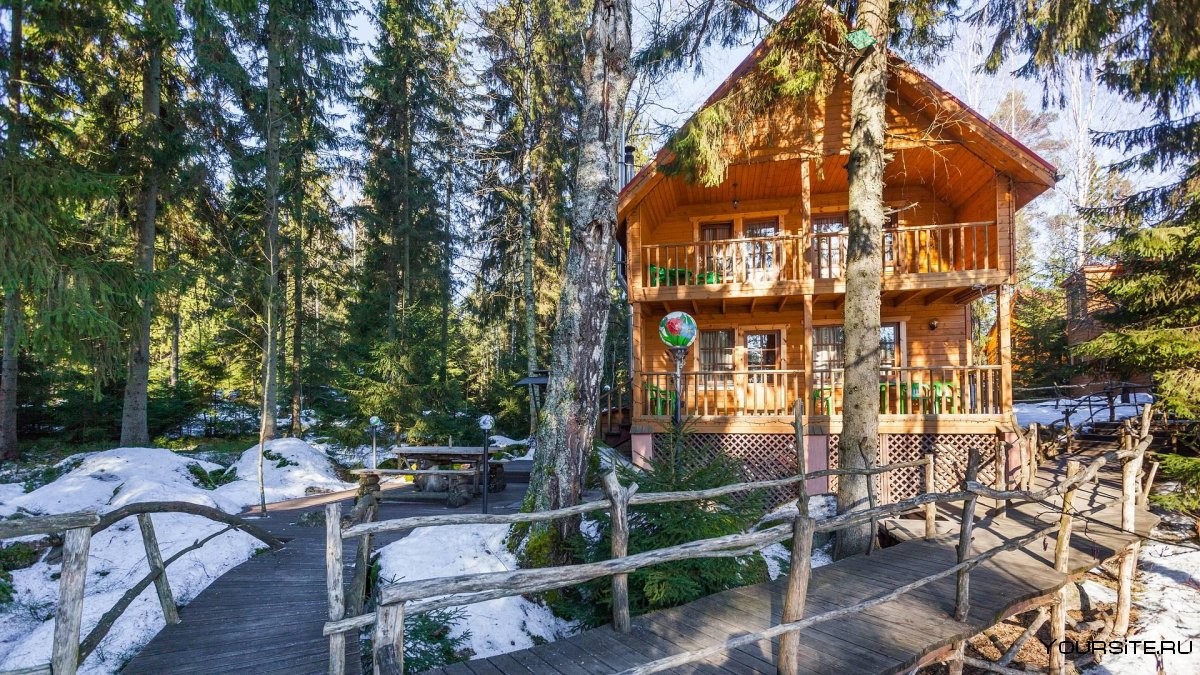 Баня на берегу озера Новоуральск