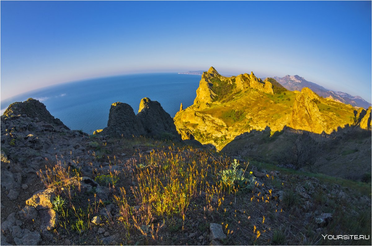 Высота горы Карадаг в Крыму