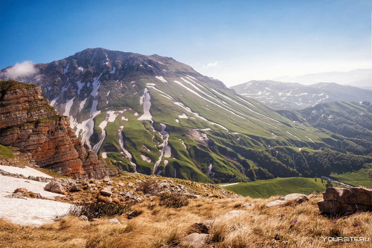 Кавказ гора Фишт
