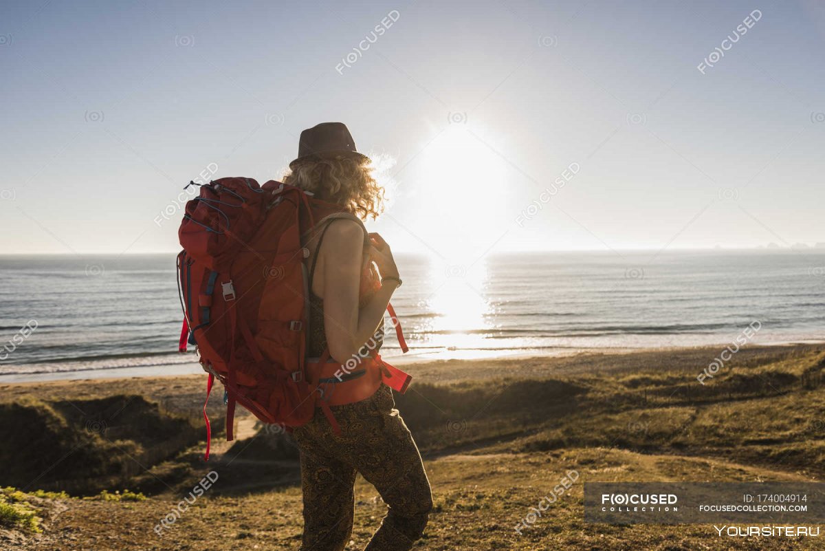 Мужчина турист HD