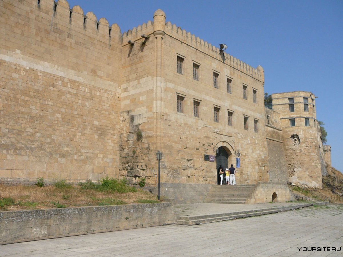 Дагестан крепость в Дербенте