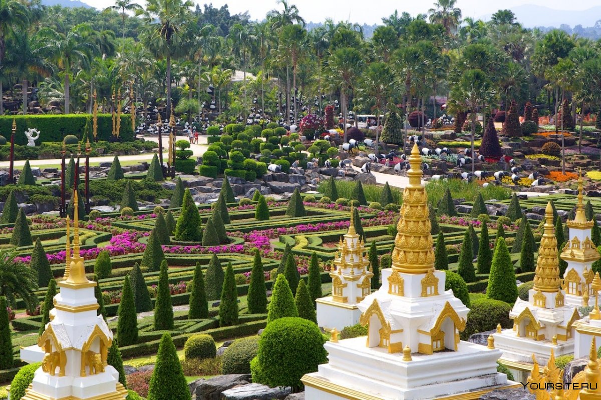 Храм рассвета Бангкок парк Нонг Нуч