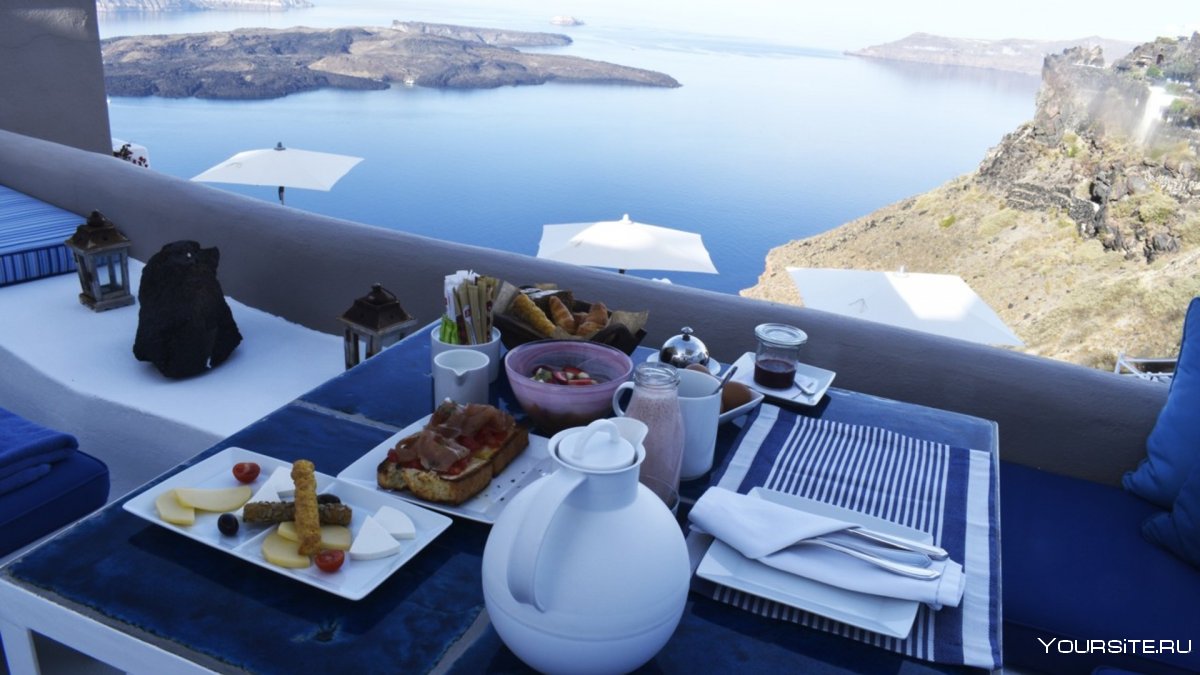 Завтрак в греческом стиле