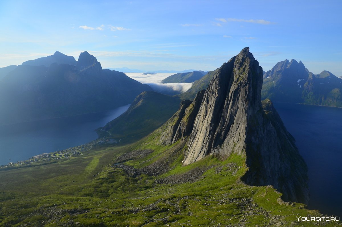 Гора Senja Норвегия