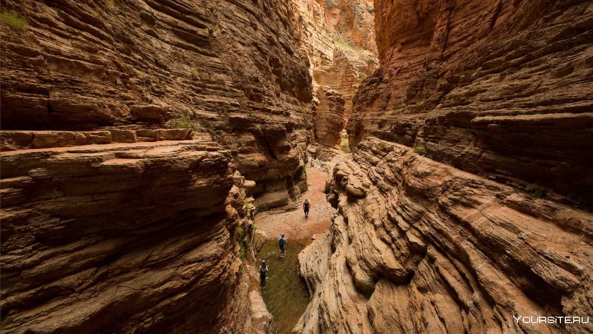 Hiking in Canyon