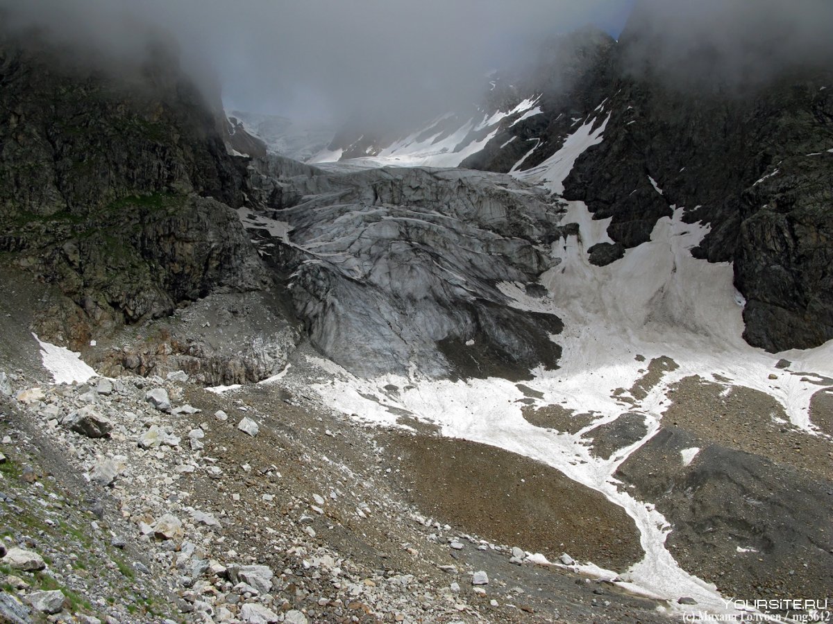 Ледник Ирбисту горный Алтай