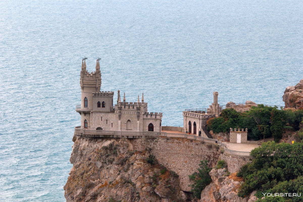 Ялта пляж Ласточкино гнездо