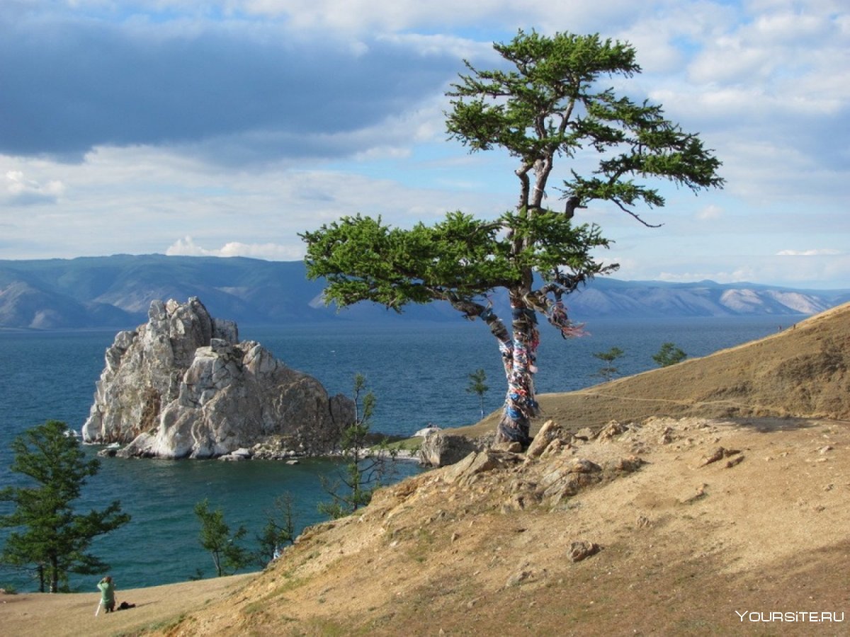 Байкал скала Шаманка остров Ольхон